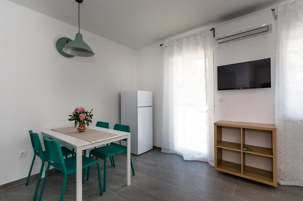 Golden Island Apartments Đảo Krk Ngoại thất bức ảnh