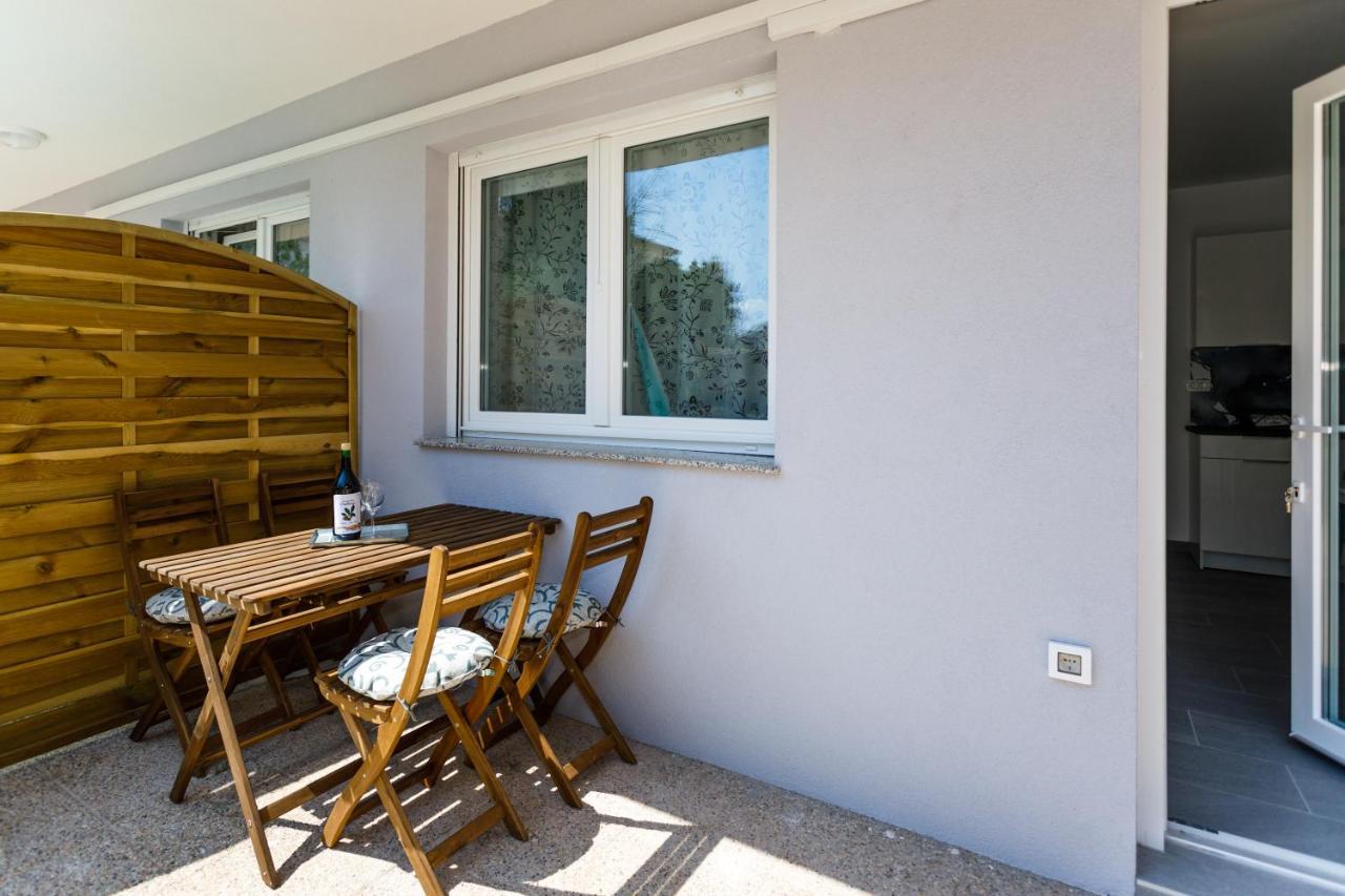 Golden Island Apartments Đảo Krk Ngoại thất bức ảnh