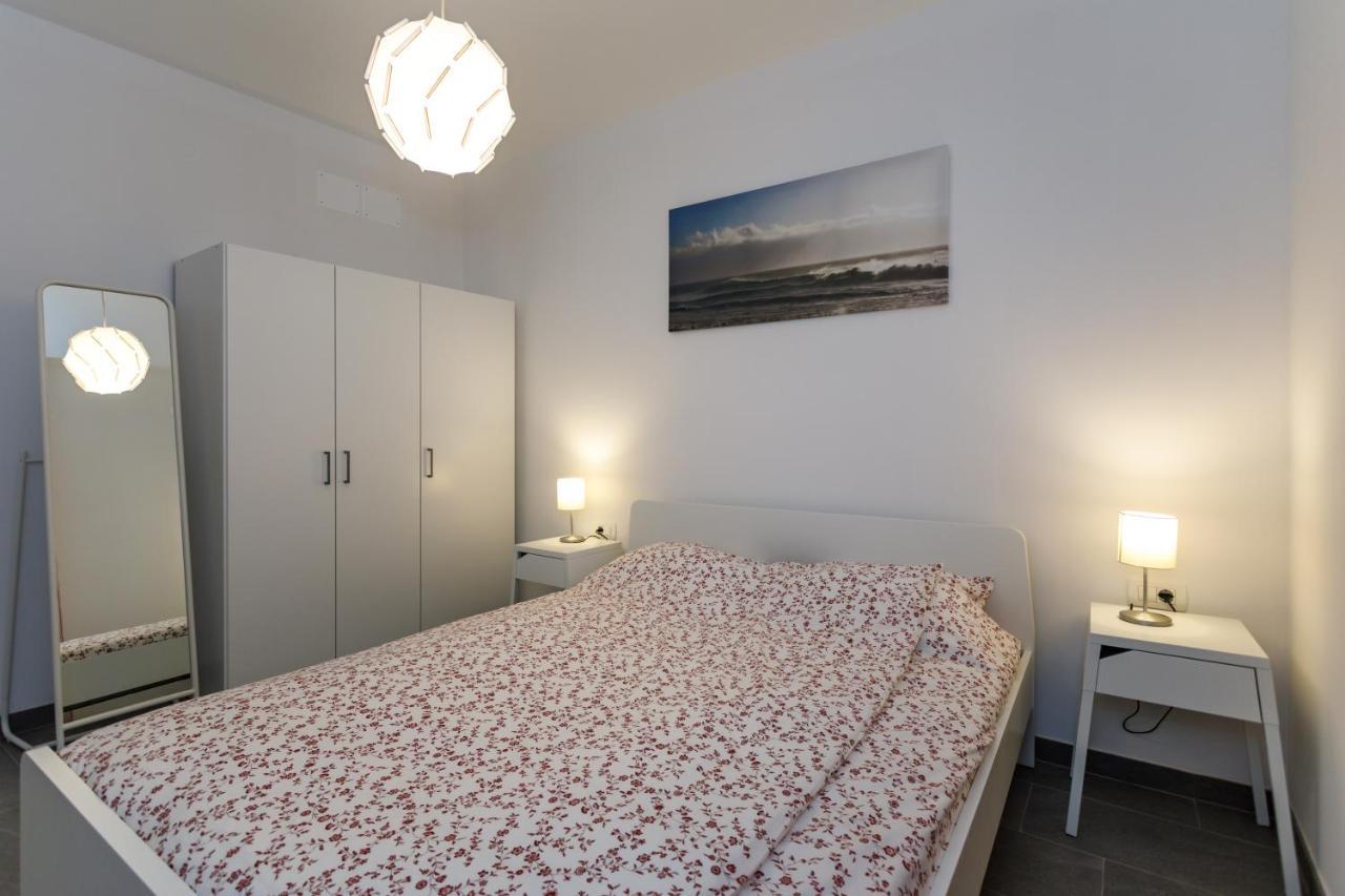 Golden Island Apartments Đảo Krk Ngoại thất bức ảnh